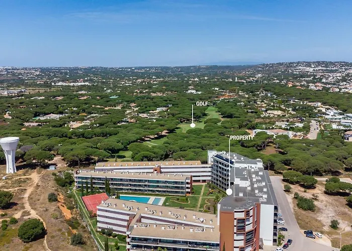 Golf Club By Intiholidays * فيلامورا