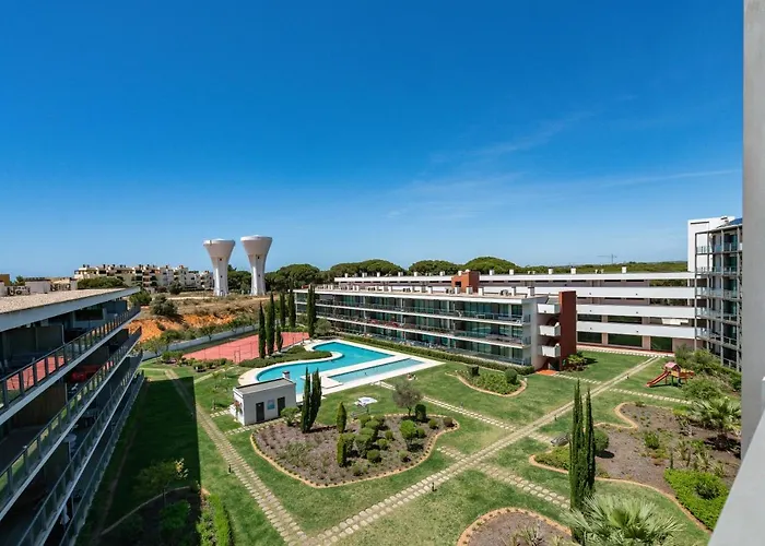 Golf Club By Intiholidays شقة